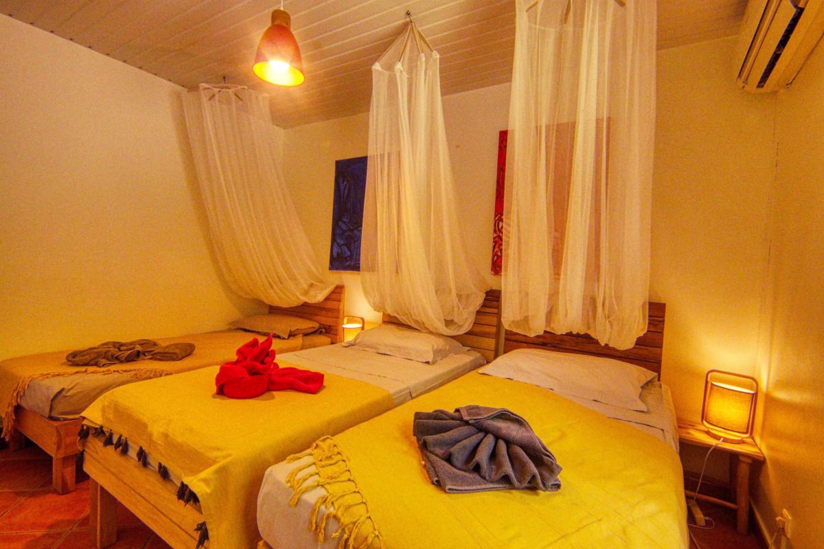 33Location villa piscine le diamant martinique_la chambre 4